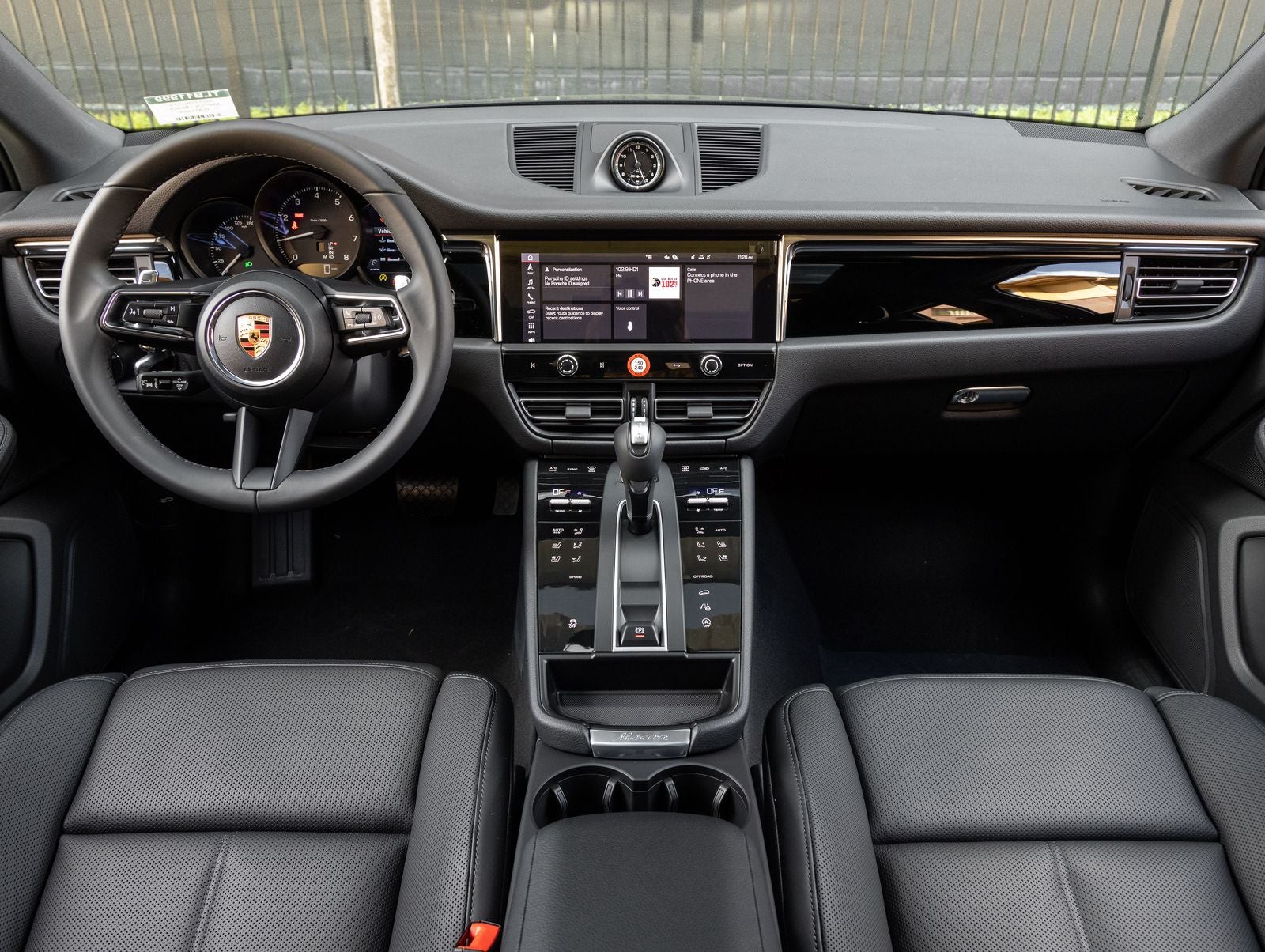 2026 Porsche Macan AWD