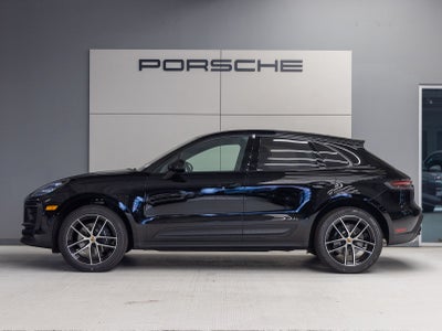 2026 Porsche Macan AWD