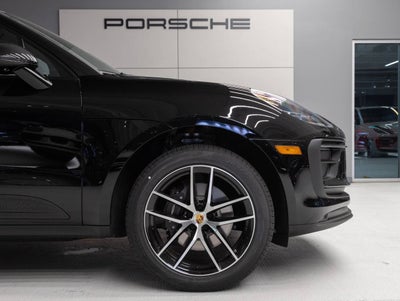 2026 Porsche Macan AWD