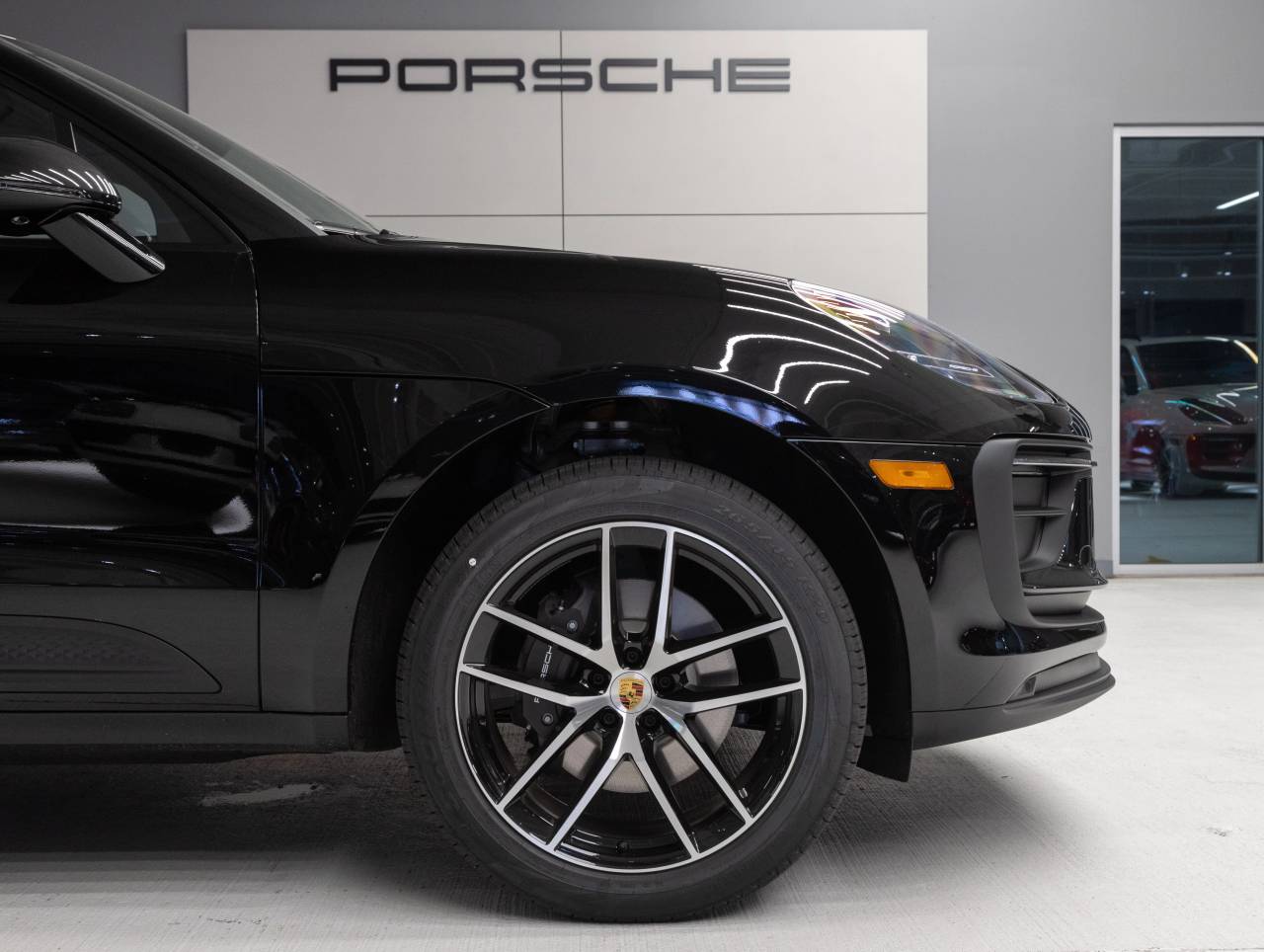 2026 Porsche Macan AWD