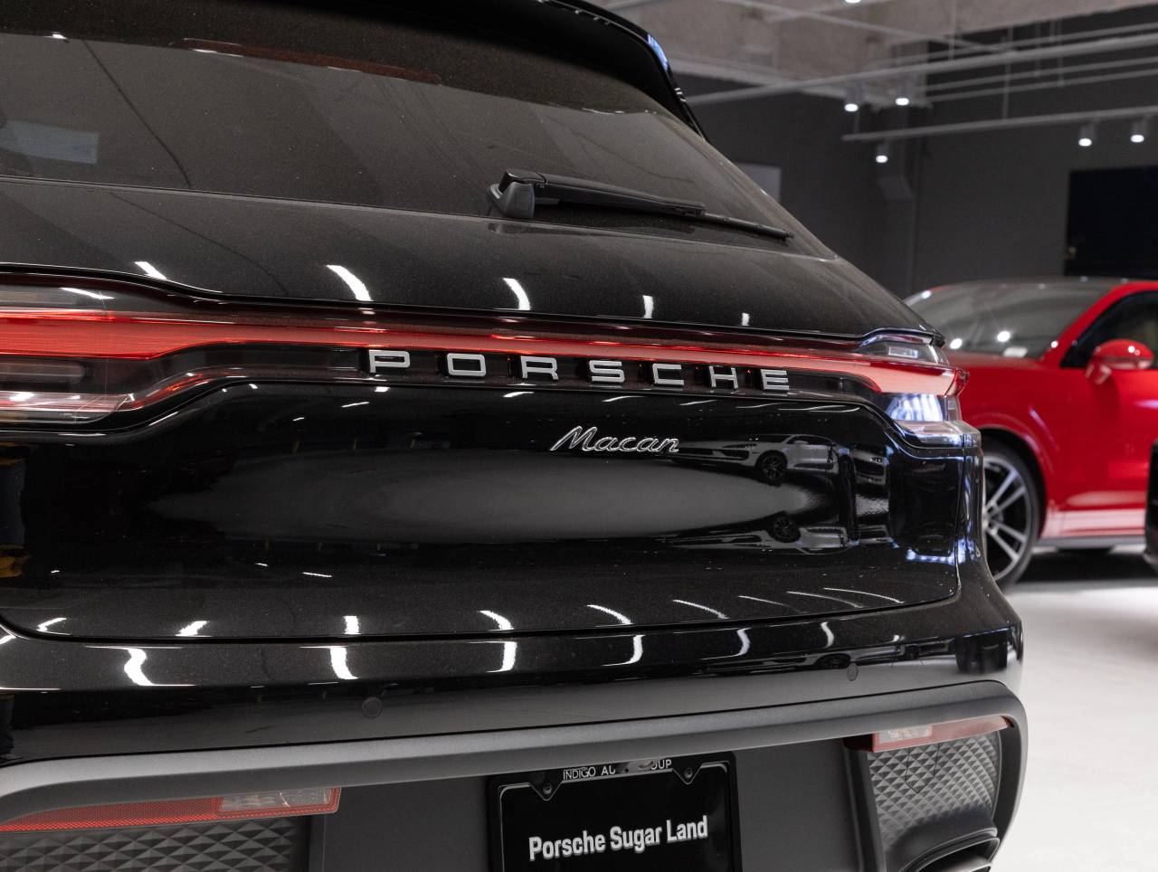 2026 Porsche Macan AWD