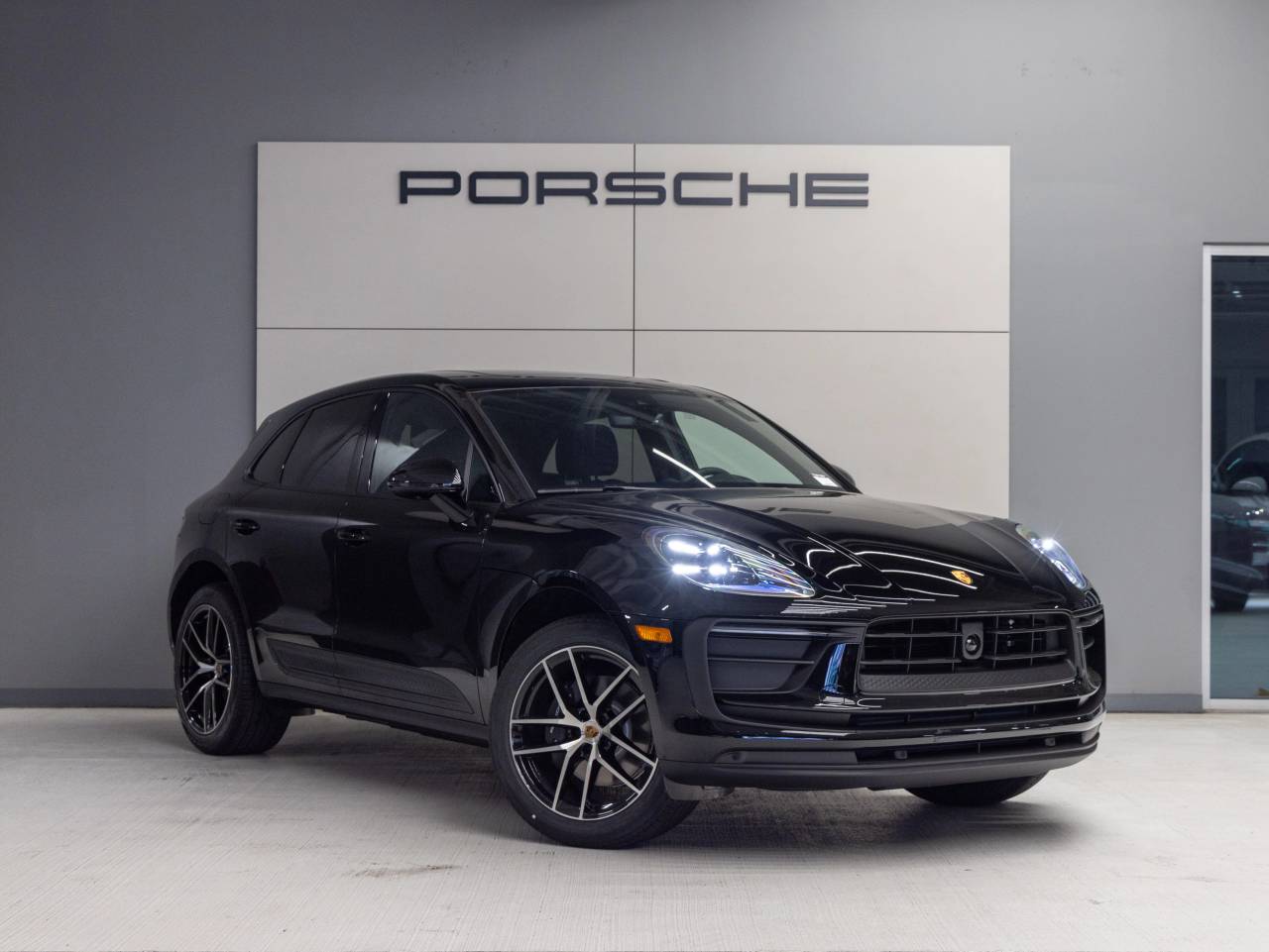 2026 Porsche Macan Macan