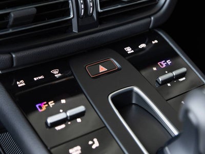2026 Porsche Macan AWD