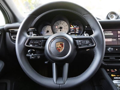 2026 Porsche Macan AWD