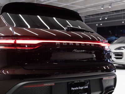 2026 Porsche Macan Macan