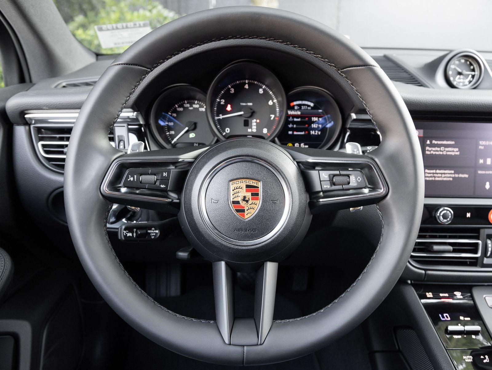 2026 Porsche Macan Macan