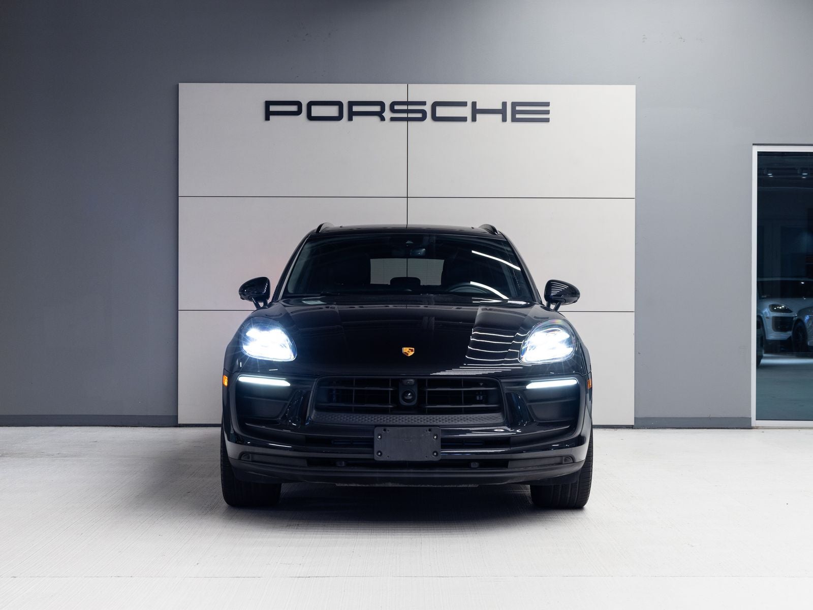 2023 Porsche Macan Macan