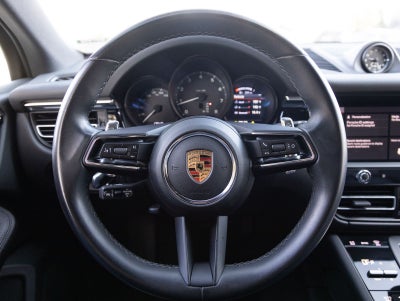 2023 Porsche Macan Macan