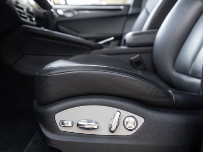 2023 Porsche Macan Macan