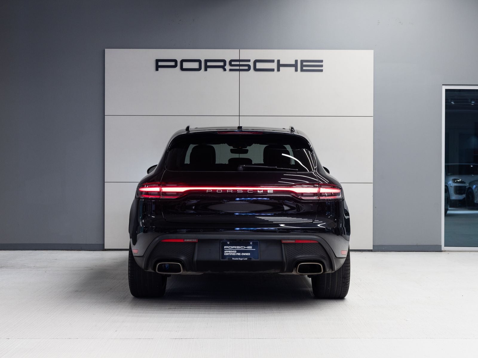 2023 Porsche Macan Macan