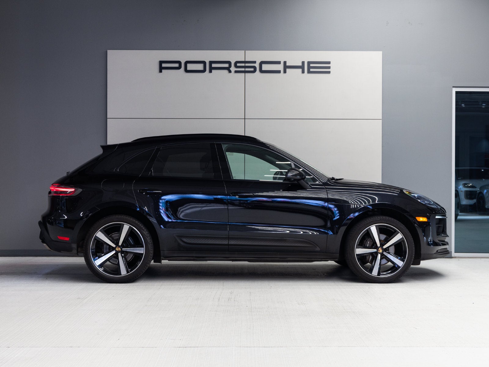 2023 Porsche Macan Macan