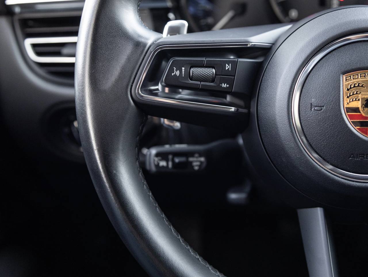 2023 Porsche Macan Macan