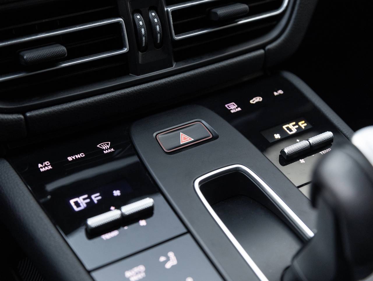 2023 Porsche Macan Macan