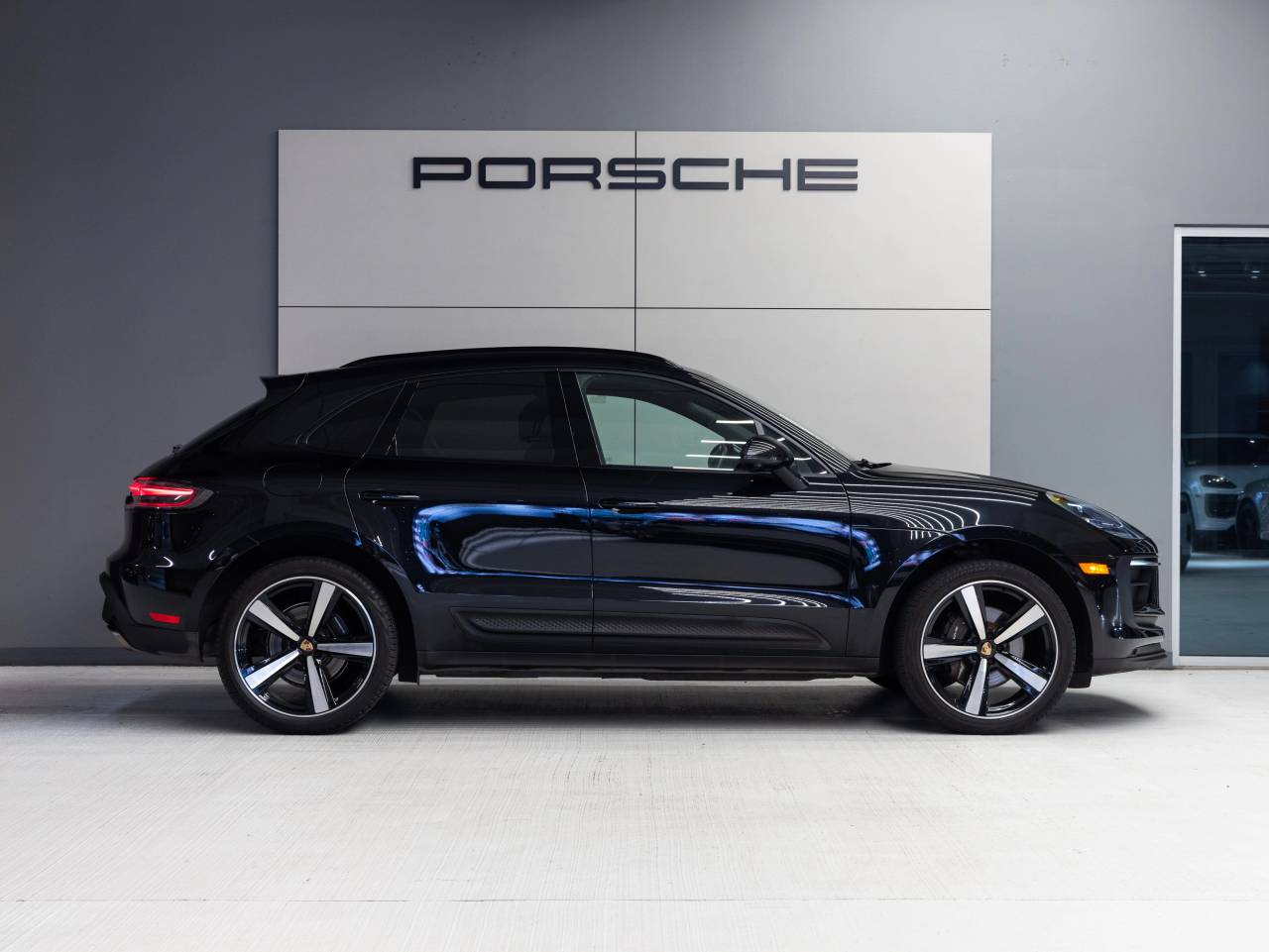 2023 Porsche Macan Macan