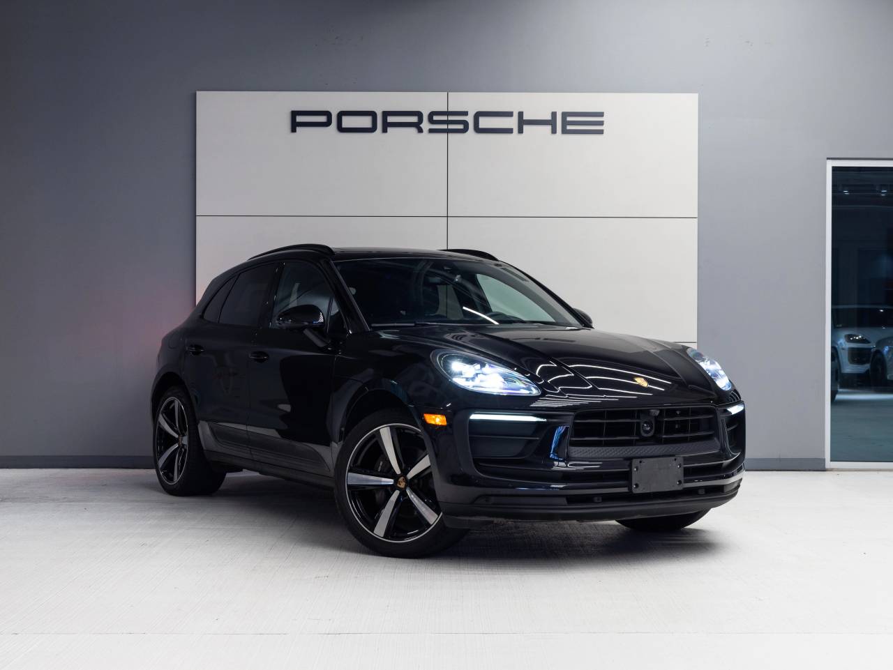 2023 Porsche Macan Macan