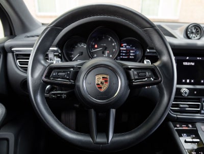 2023 Porsche Macan Macan (MY23)
