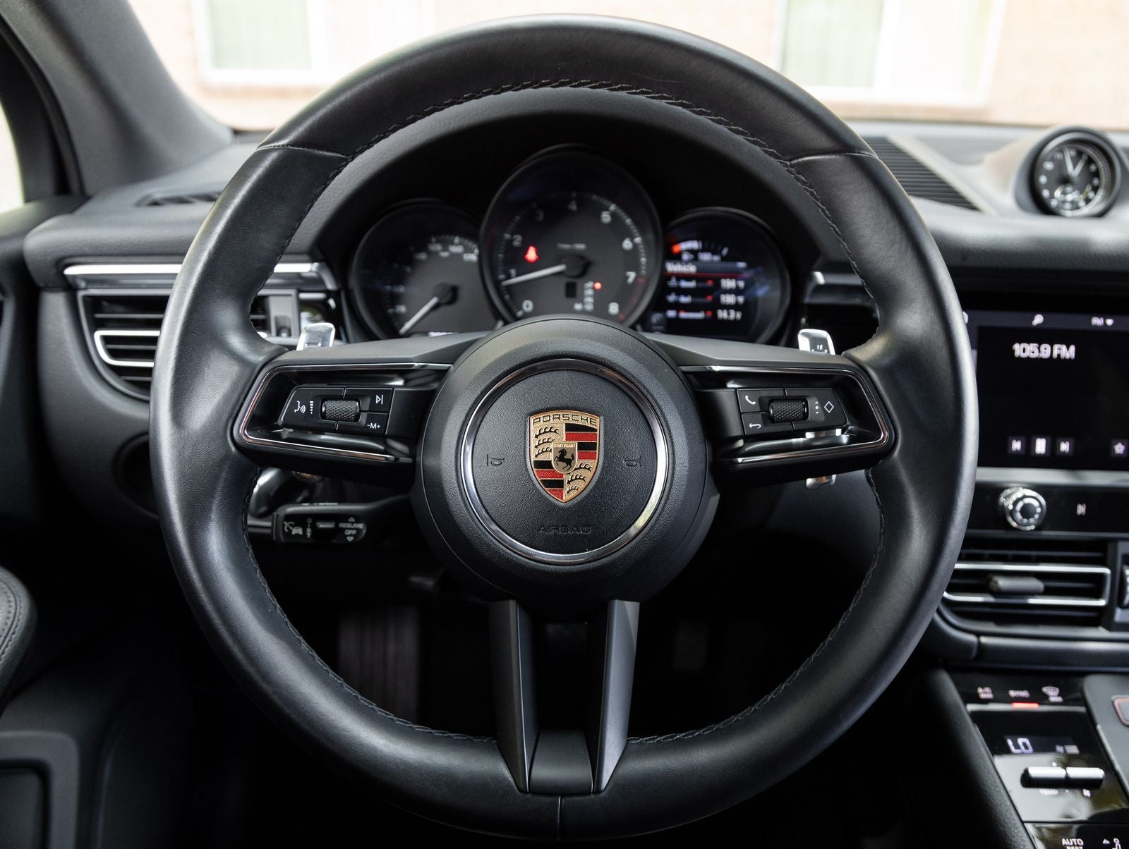 2023 Porsche Macan Macan (MY23)