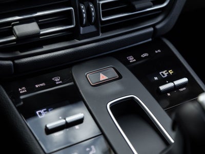 2023 Porsche Macan Macan (MY23)