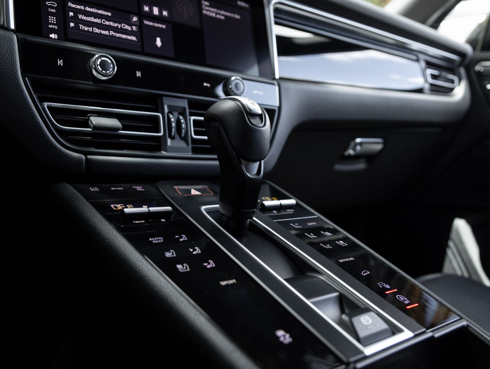 2023 Porsche Macan Macan (MY23)