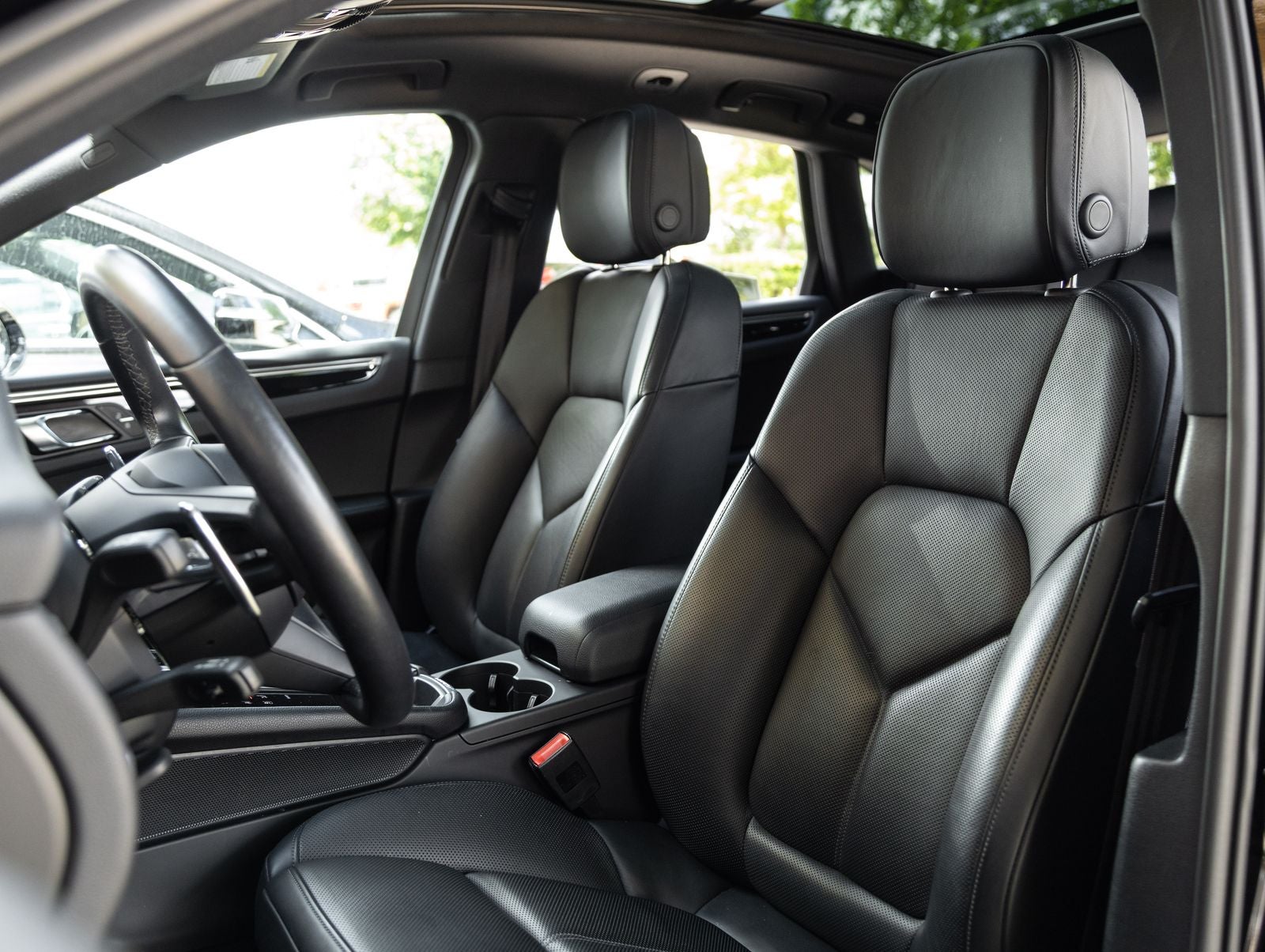 2023 Porsche Macan Macan (MY23)