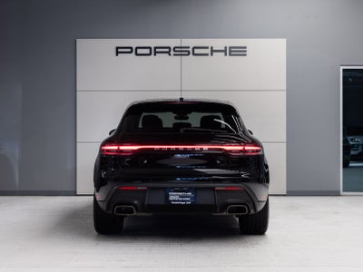 2023 Porsche Macan Macan (MY23)
