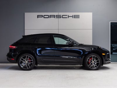 2023 Porsche Macan Macan (MY23)