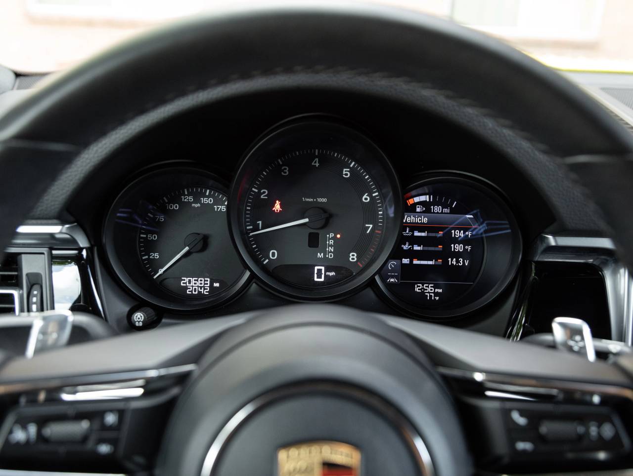 2023 Porsche Macan Macan (MY23)