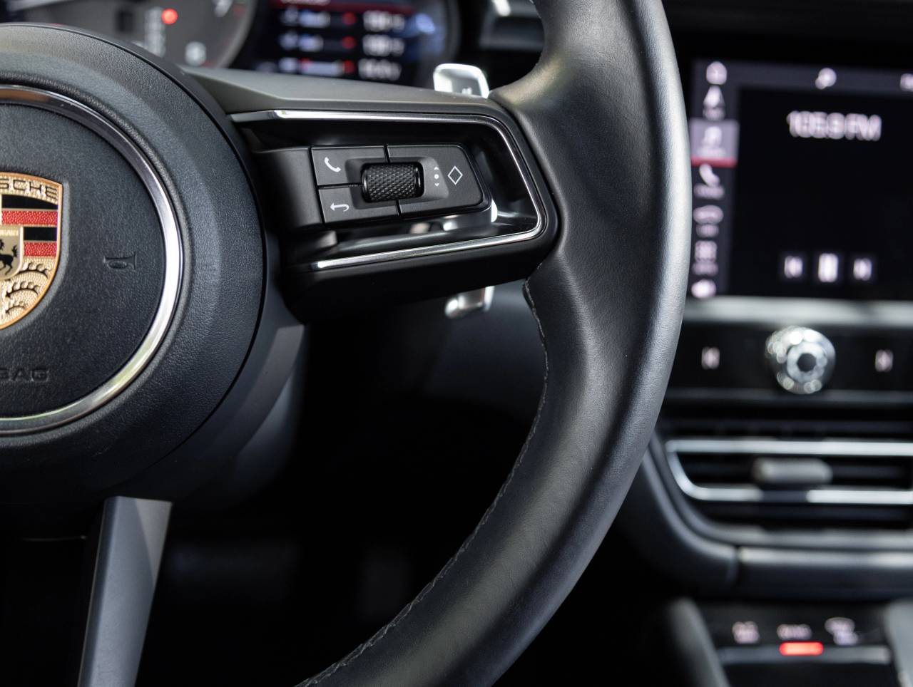 2023 Porsche Macan Macan (MY23)