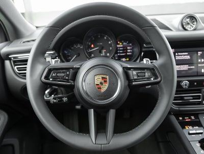 2025 Porsche Macan Macan