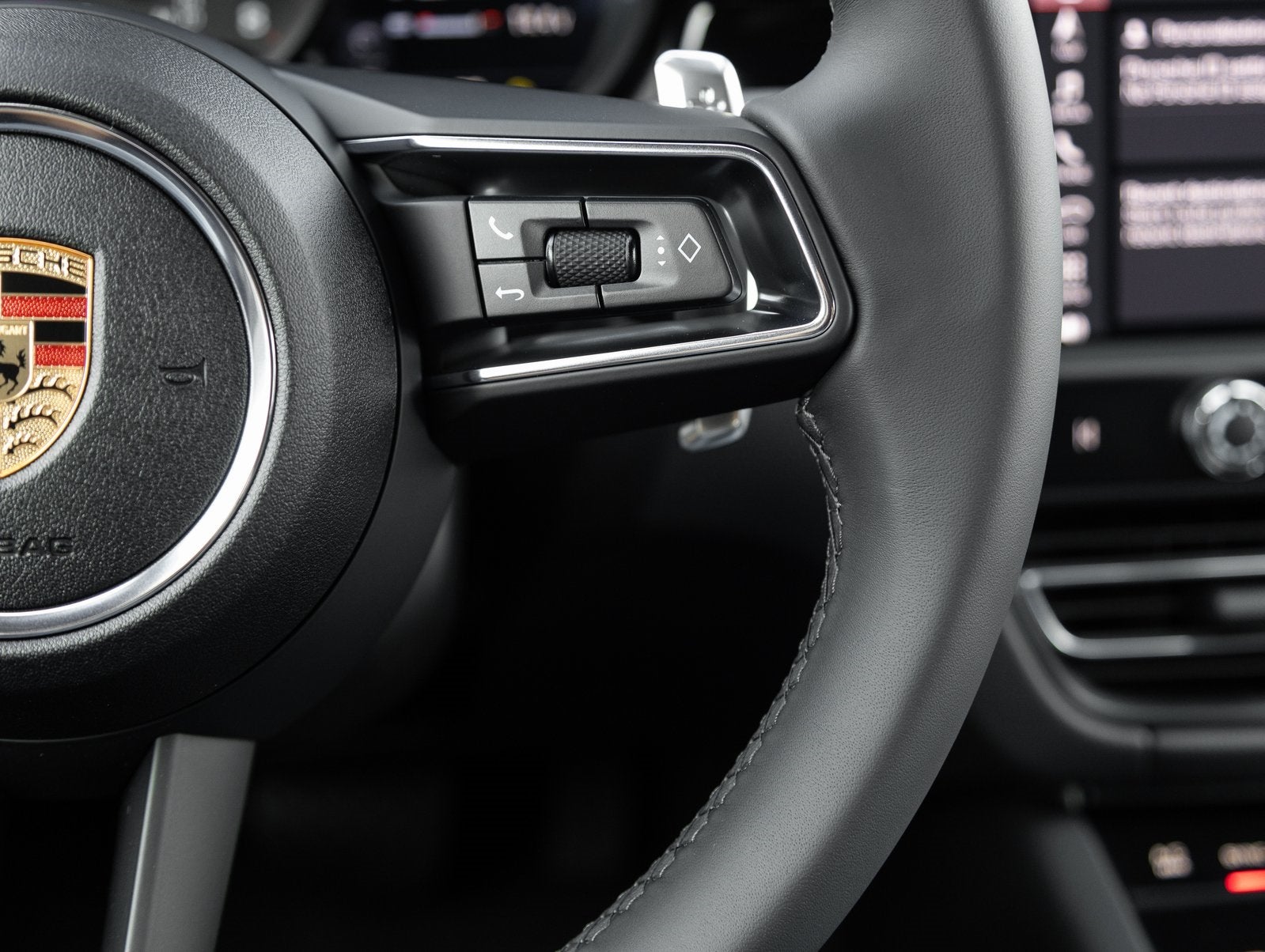 2025 Porsche Macan Macan