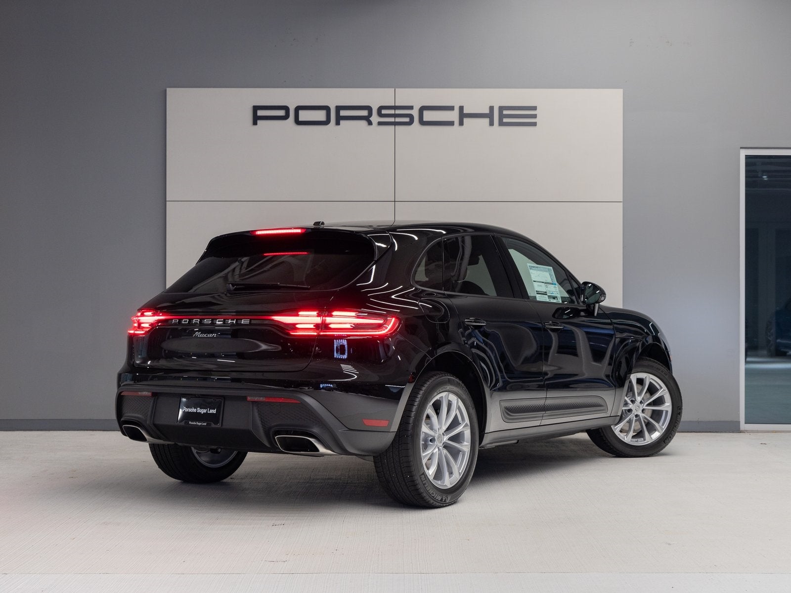 2025 Porsche Macan Macan
