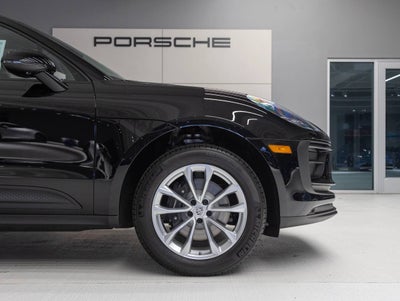 2025 Porsche Macan Macan