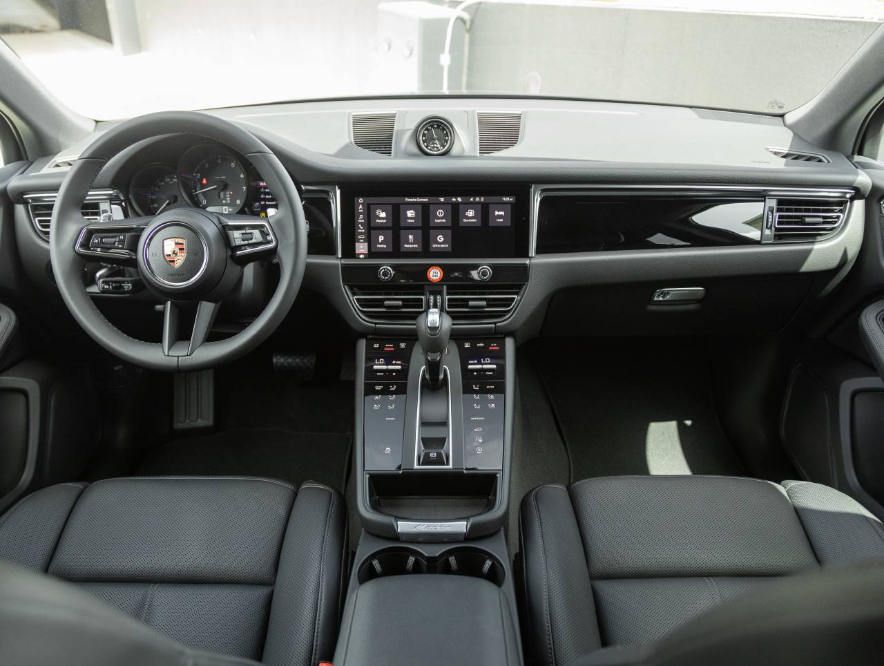 2025 Porsche Macan Macan