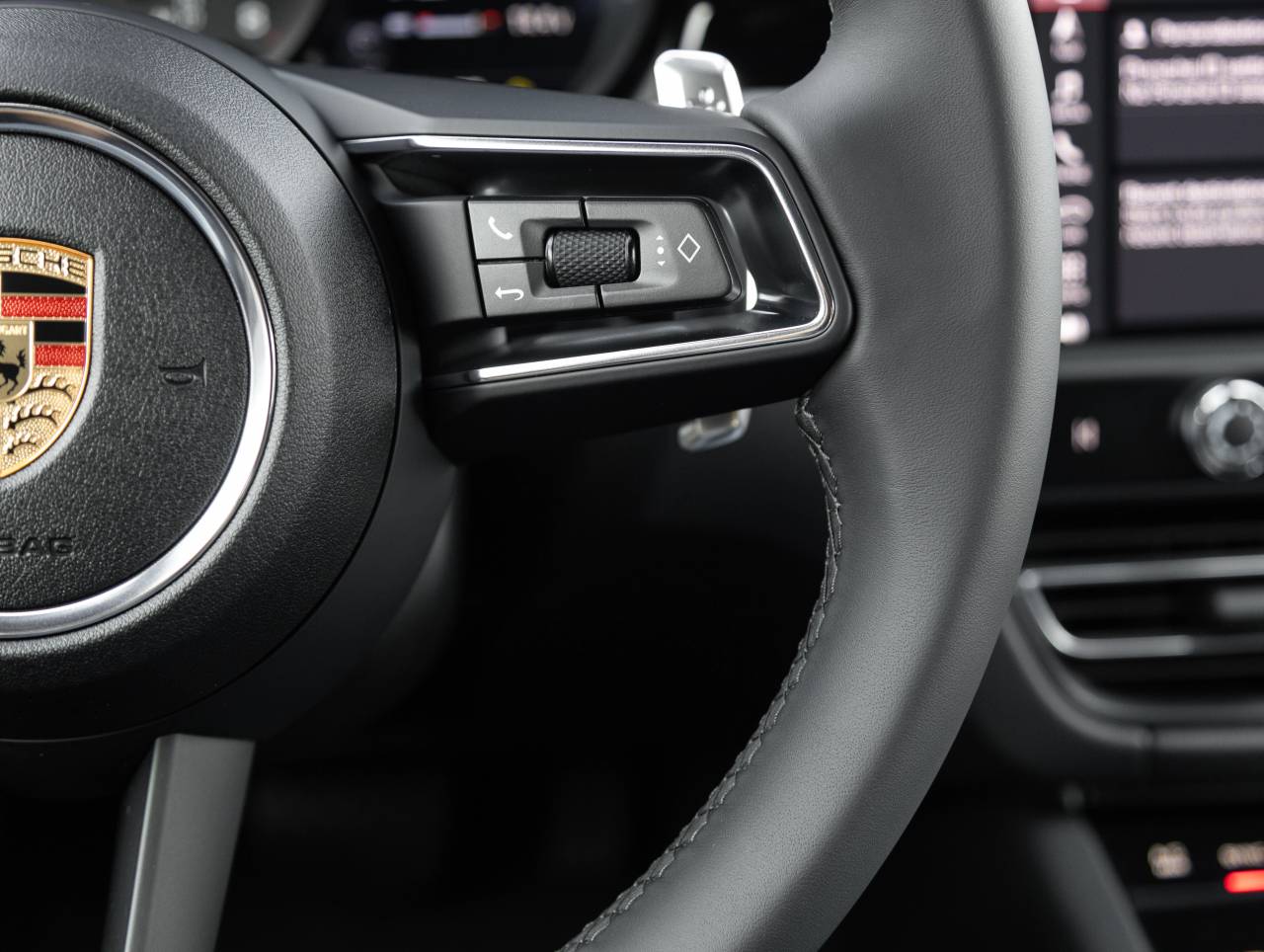 2025 Porsche Macan Macan