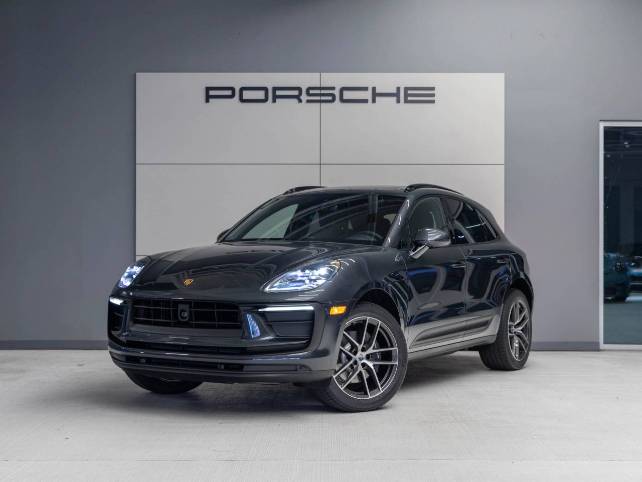 2026 Porsche Macan Macan