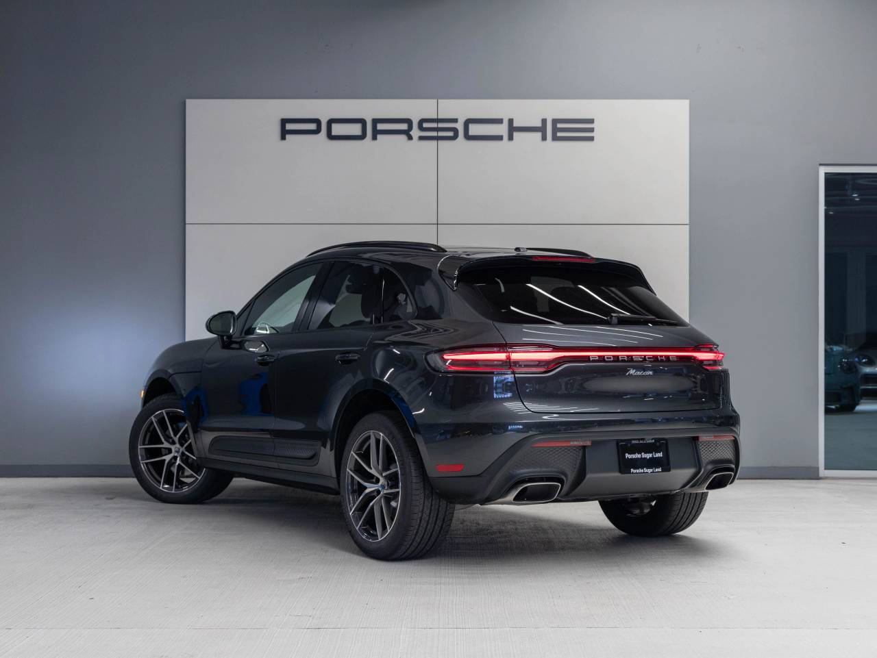 2026 Porsche Macan Macan