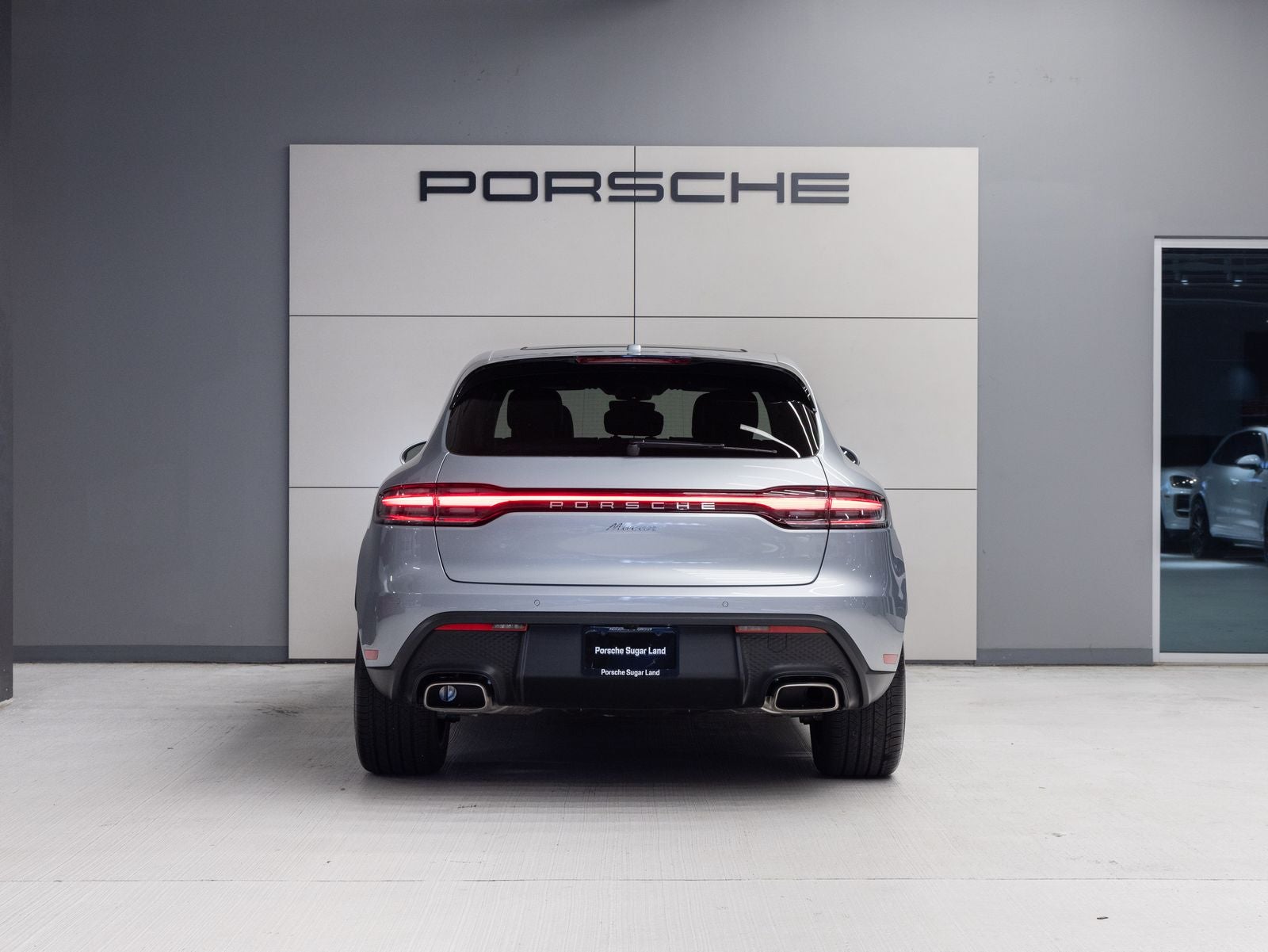 2026 Porsche Macan AWD