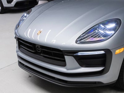 2026 Porsche Macan AWD