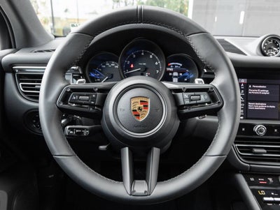 2026 Porsche Macan AWD