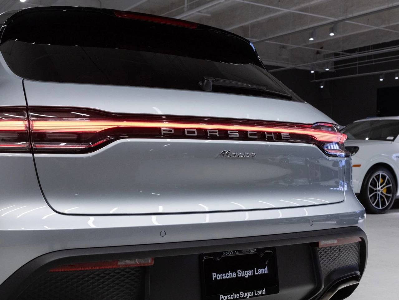 2026 Porsche Macan AWD