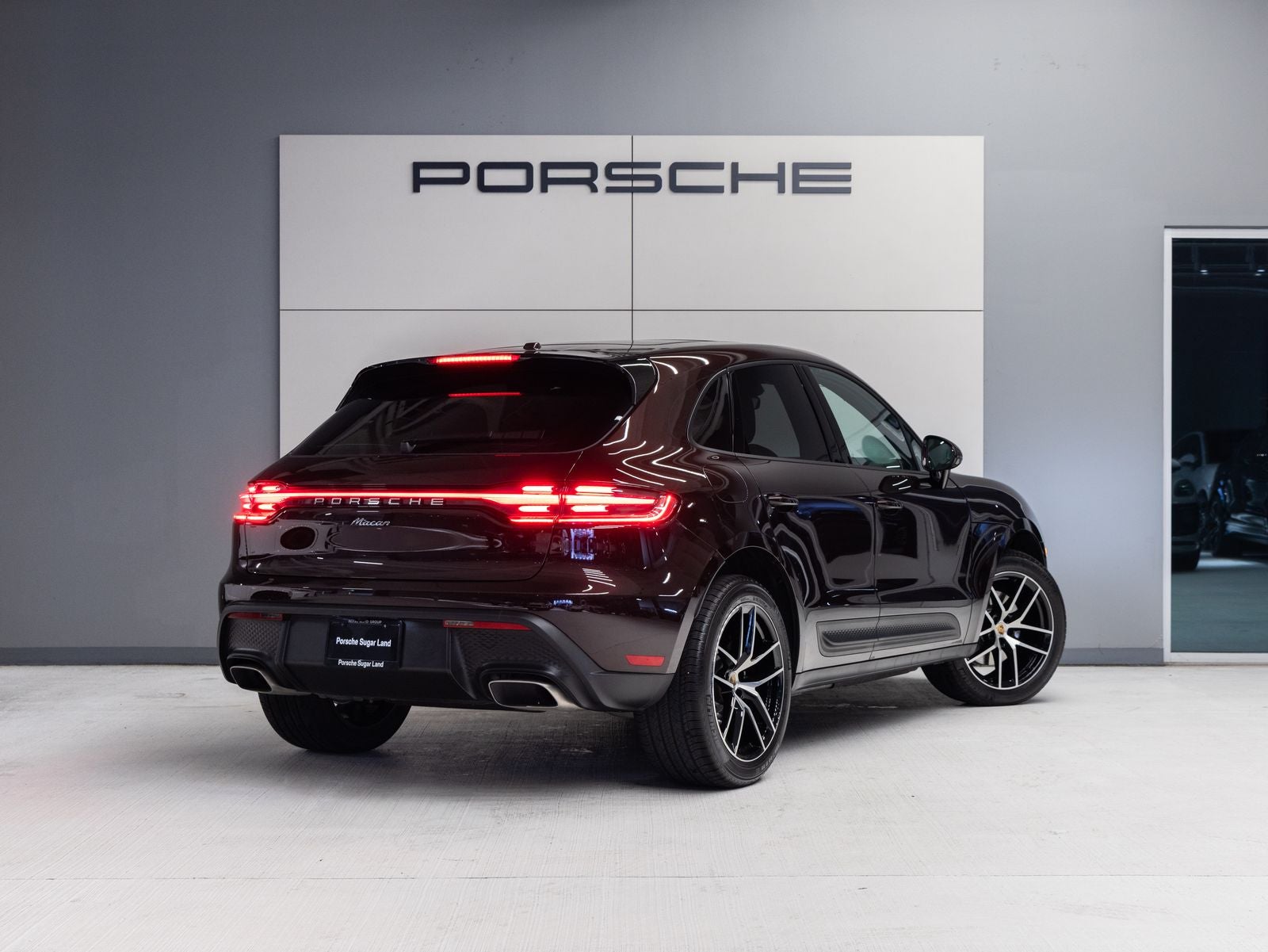 2026 Porsche Macan Macan