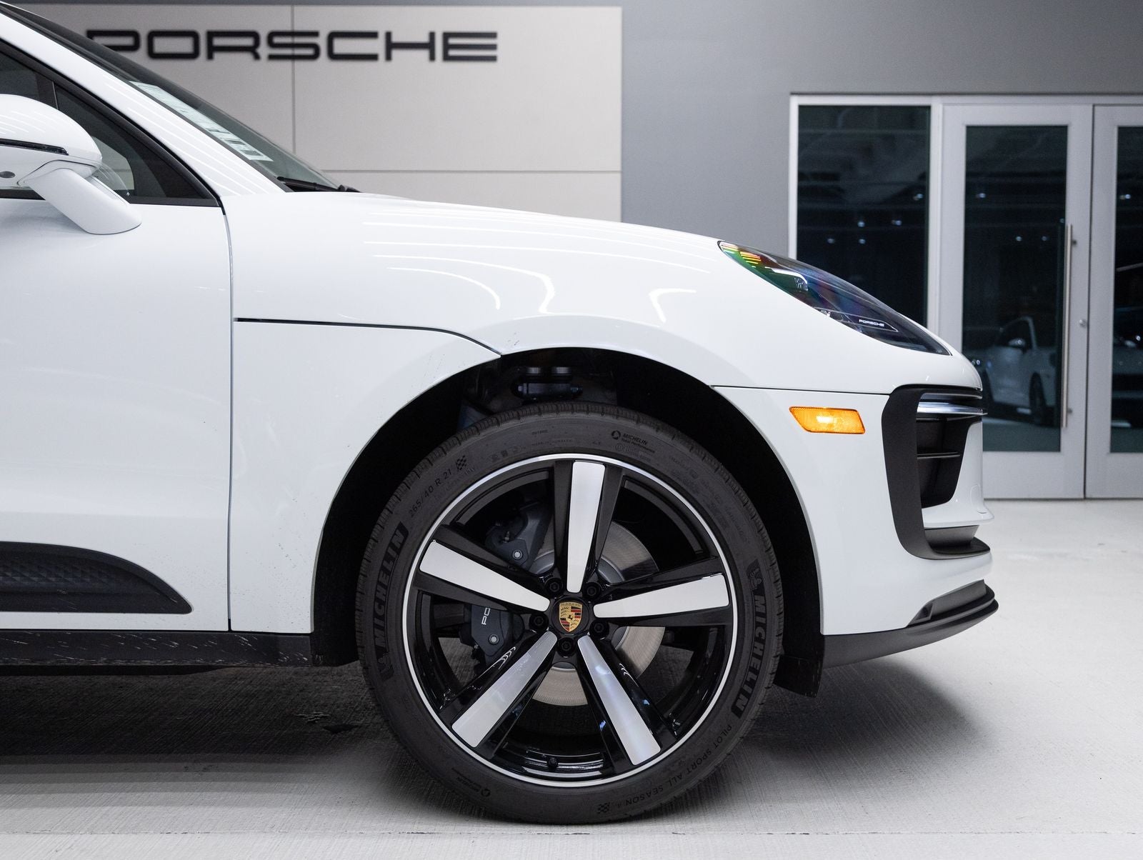 2026 Porsche Macan AWD