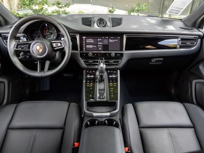 2026 Porsche Macan AWD