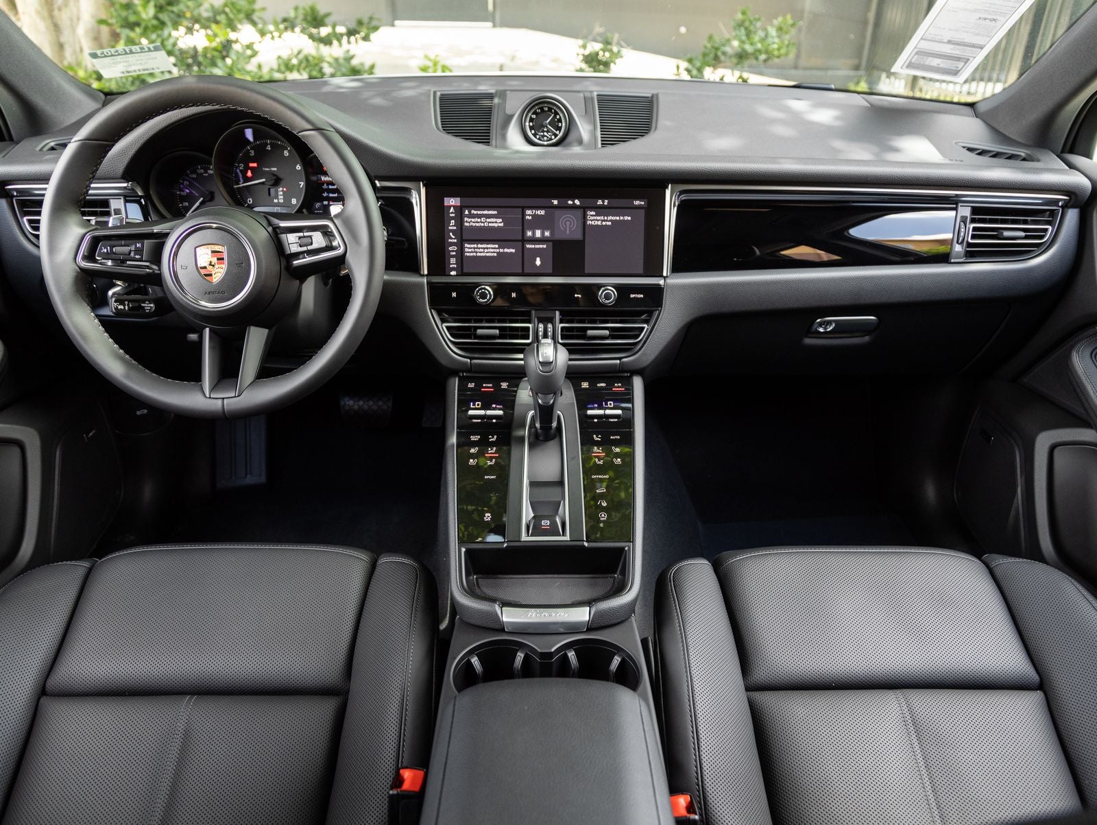 2026 Porsche Macan AWD