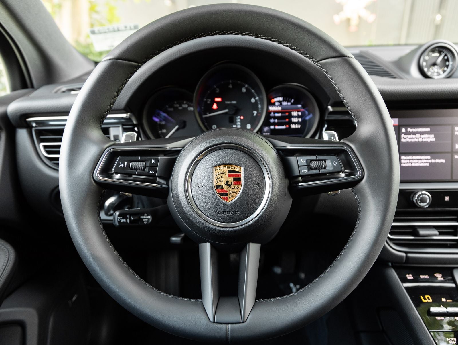 2026 Porsche Macan AWD