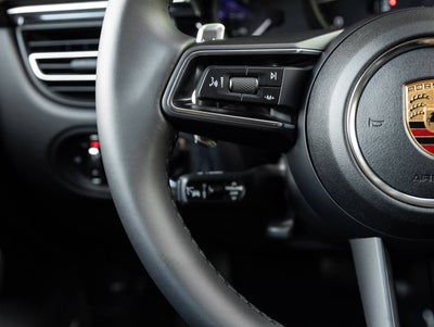 2026 Porsche Macan AWD