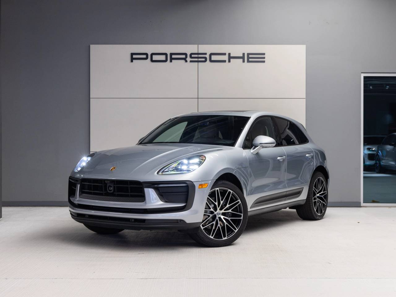 2026 Porsche Macan Macan
