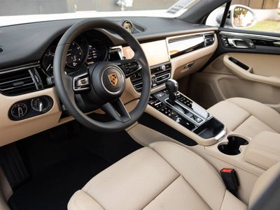 2026 Porsche Macan Macan