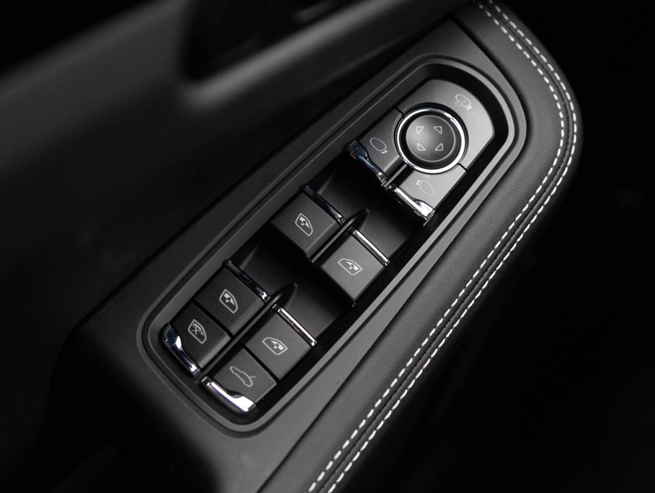 2026 Porsche Macan Macan T