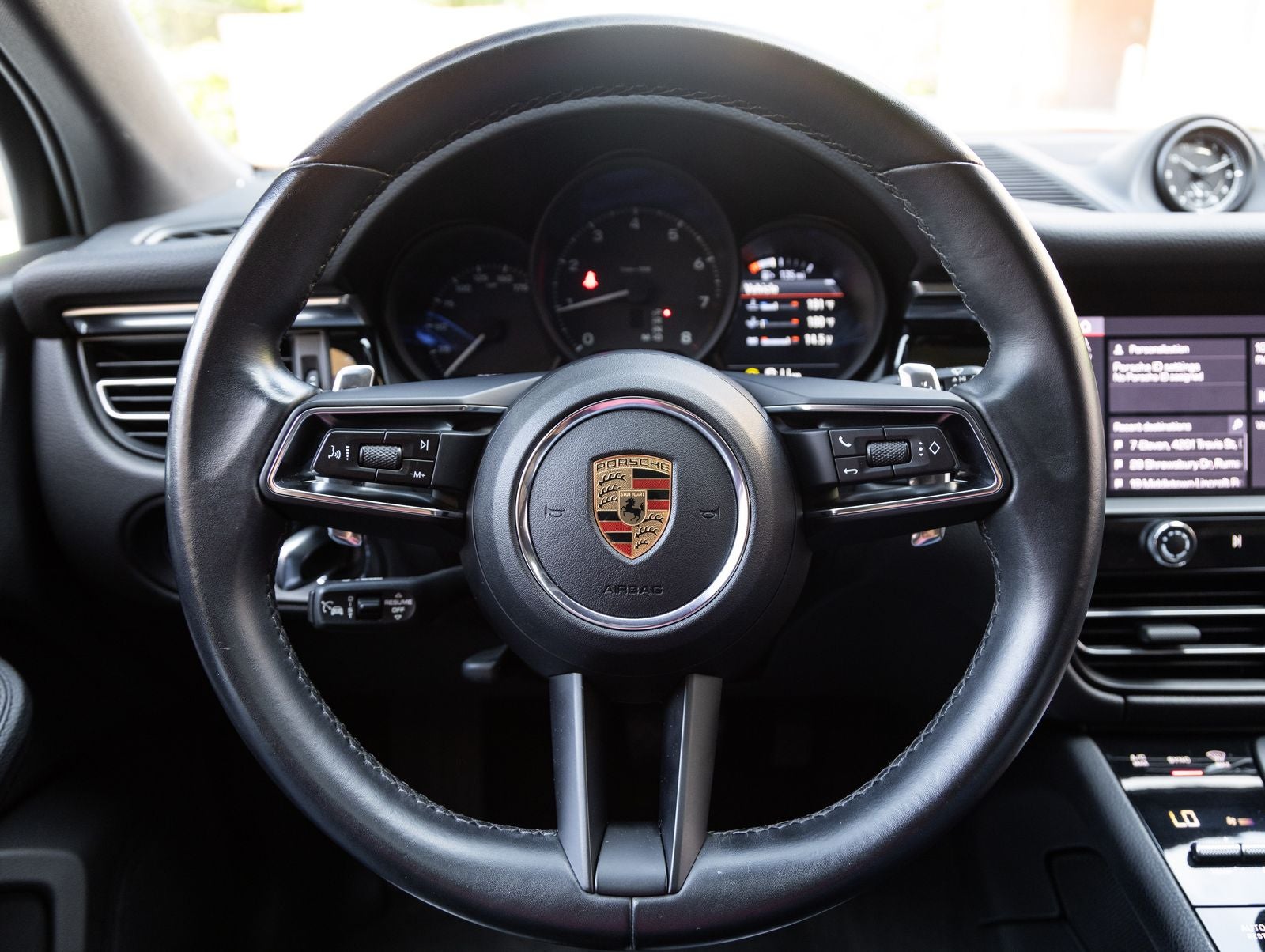 2023 Porsche Macan Macan (MY23)